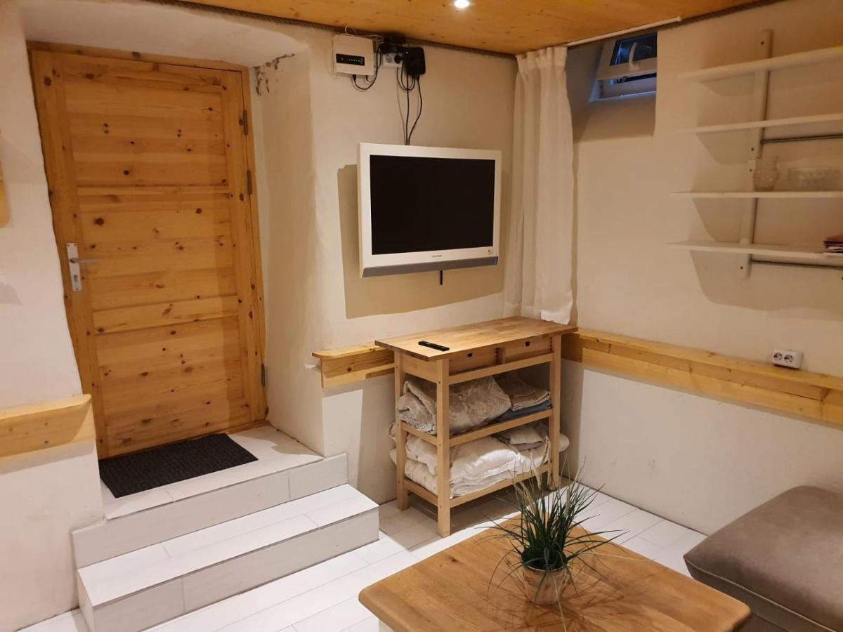 City Center Basement Studio タリン エクステリア 写真